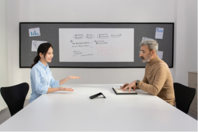 雙屏交互，隨心溝通 科大訊飛雙屏翻譯機讓跨境交流高效無界